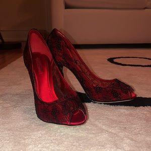 BNWT Dolce & Gabbana Red Lace Peep Toe Heels 39.5, US 8.5/9
